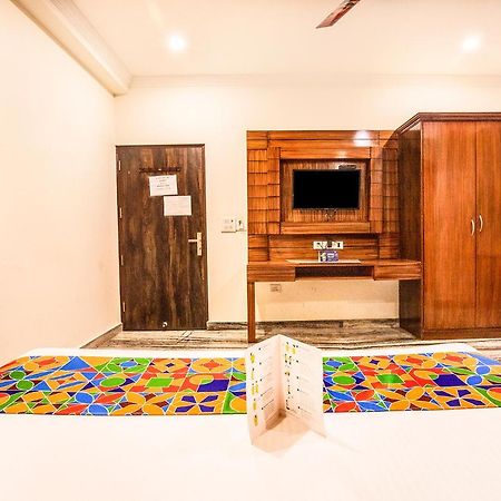Fabhotel Shoba Estate Delhi Airport Нью-Дели Экстерьер фото