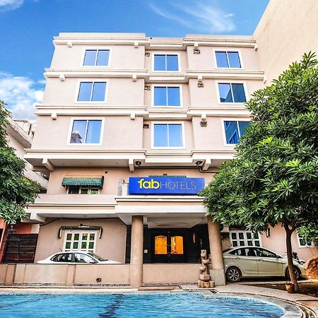 Fabhotel Shoba Estate Delhi Airport Нью-Дели Экстерьер фото