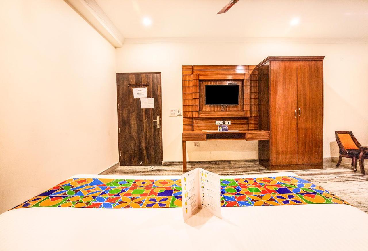 Fabhotel Shoba Estate Delhi Airport Нью-Дели Экстерьер фото
