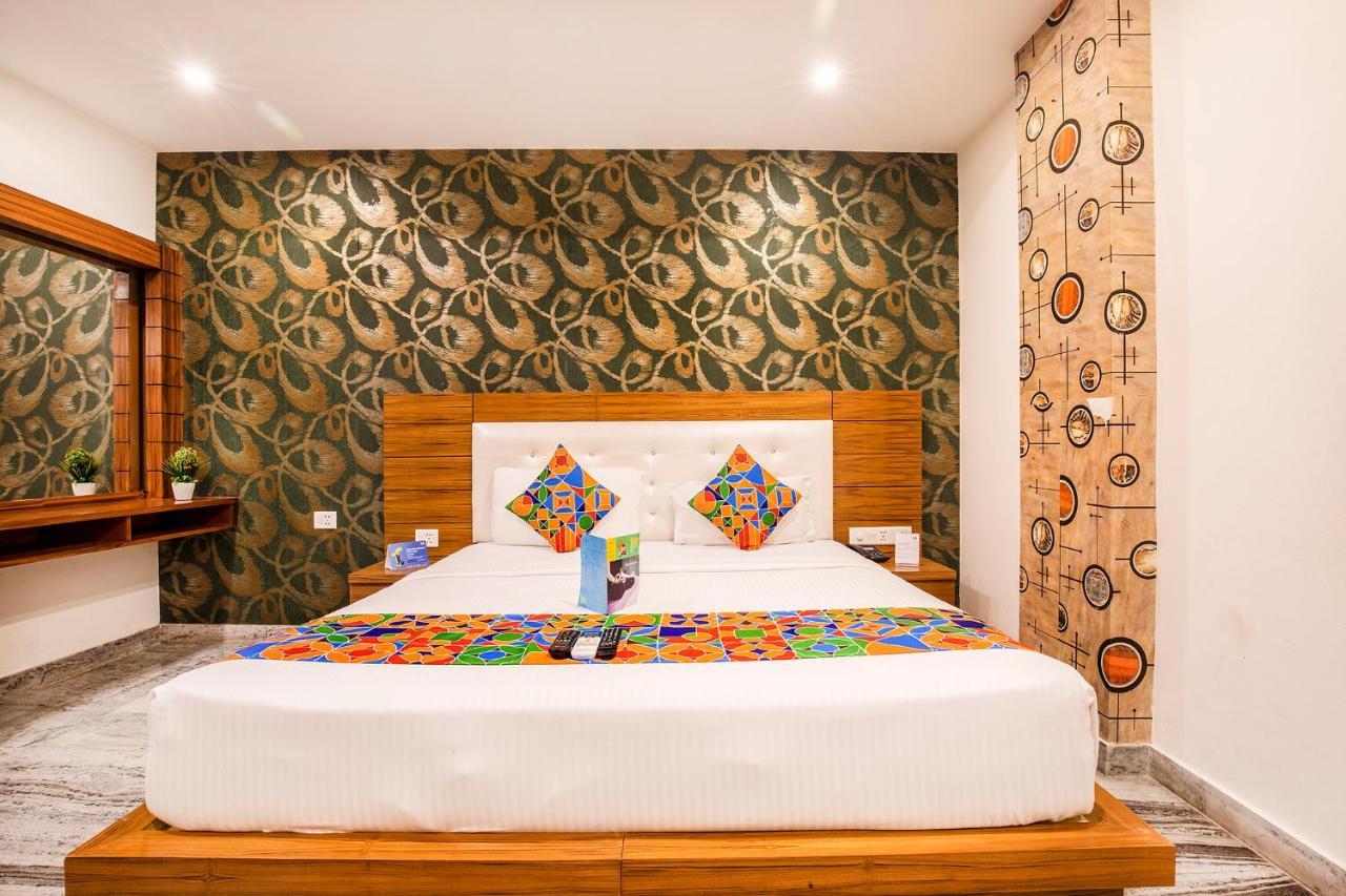 Fabhotel Shoba Estate Delhi Airport Нью-Дели Экстерьер фото